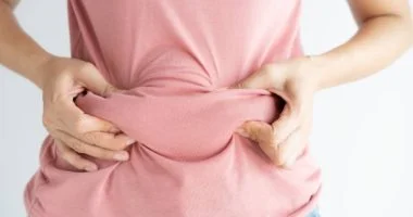 سبب ظهور البطن ليس دهون بل انتفاخ