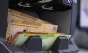 بنوك سعودية: خفض نسبة الاستقطاع الشهرية للقروض الجديدة إلى 55% من الراتب الشهري